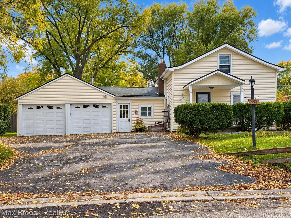 22141 Springbrook AVE, Farmington Hills, MI 48336 - #1
