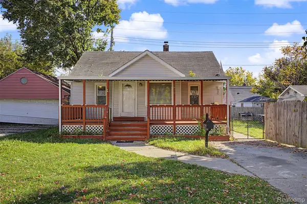 6890 Greenview AVE, Detroit, MI 48228