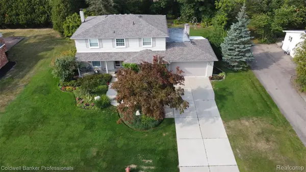 31925 Olde Franklin DR, FarmingtonHills, MI 48334