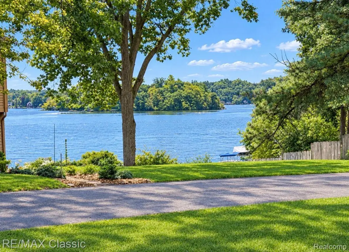 Vacant Lakeview Drive, Highland, MI 48356 - #1