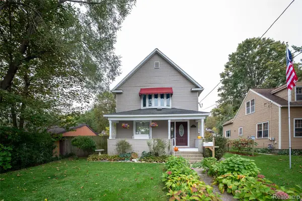 1118 E Alcott ST, Kalamazoo, MI 49001