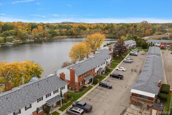 6641 Andersonville RD, Clarkston, MI 48346