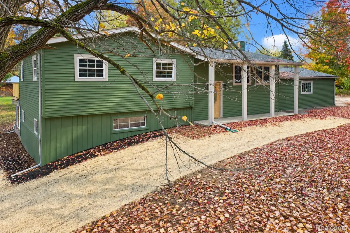 10378 McKinley RD, Montrose, MI 48457 - #1