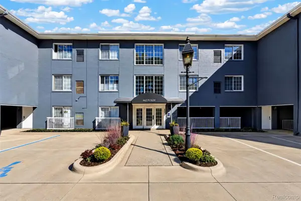 662 Purdy ST  # 318, Birmingham, MI 48009