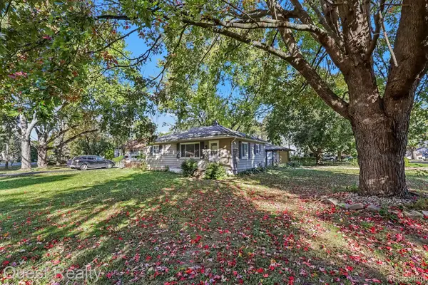 3460 Watkins Lake RD, Waterford, MI 48328