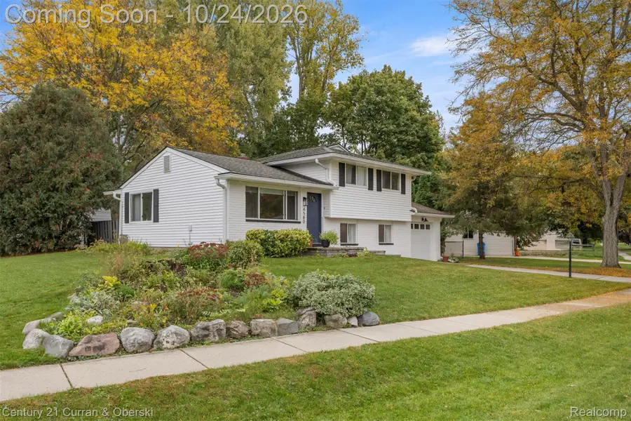 4580 Chadsworth ST, Commerce Township, MI 48382 - #2