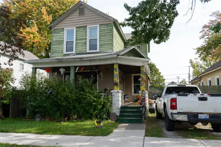 2706 Gratiot AVE, Port Huron, MI 48060 - #2