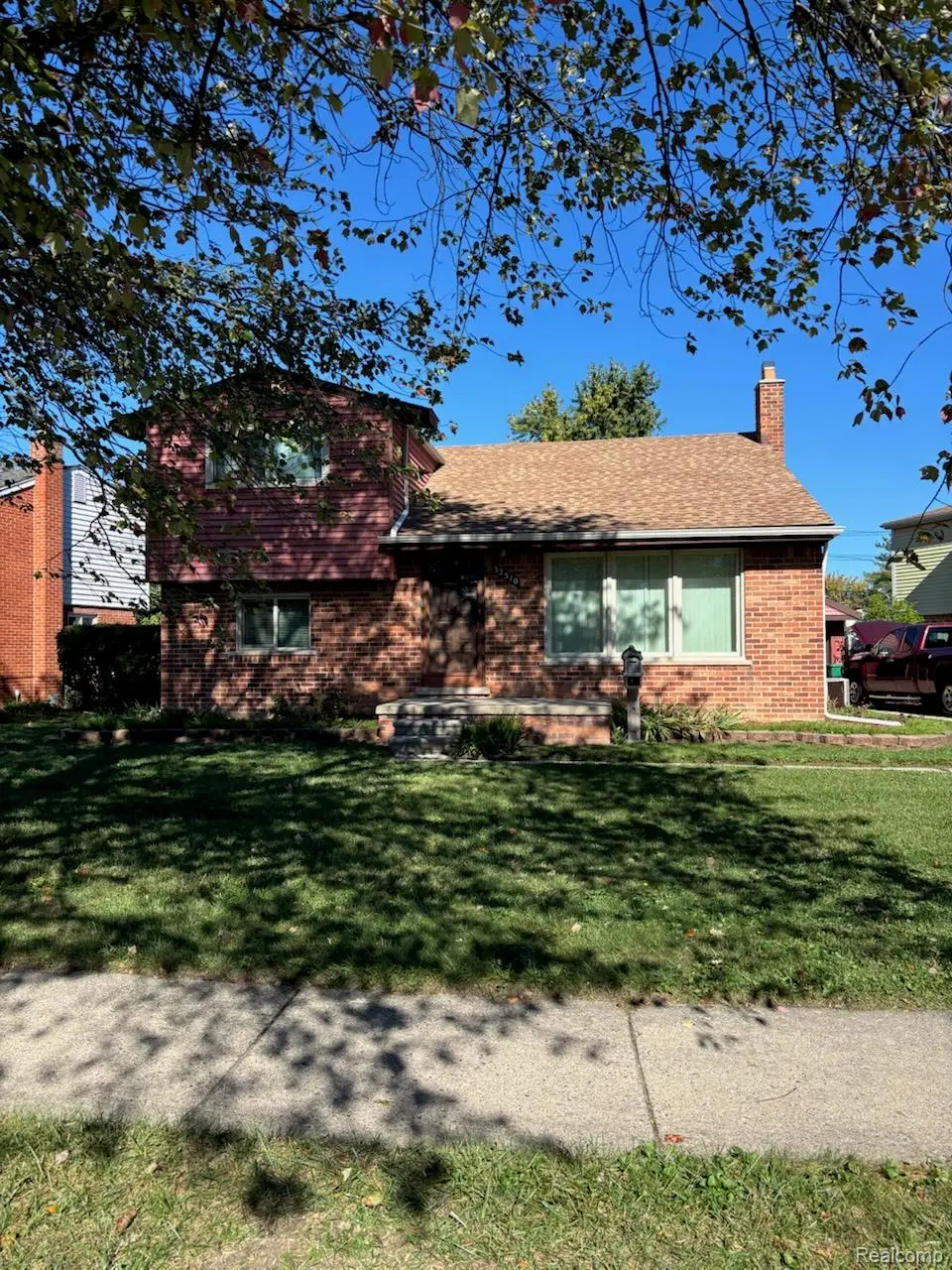 32510 Maplewood ST, Garden City, MI 48135 - #1