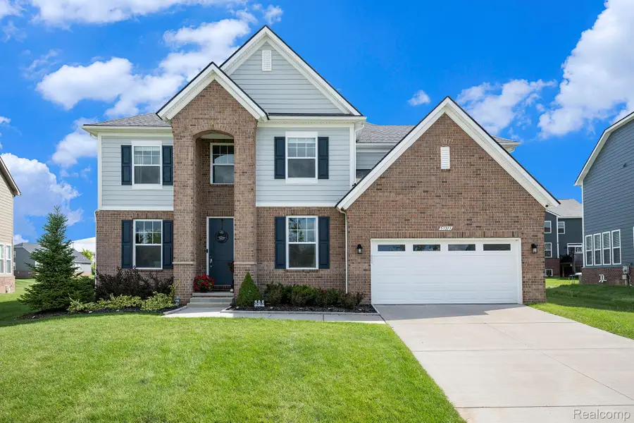 53213 Bay Laurel LN, South Lyon, MI 48178 - #2