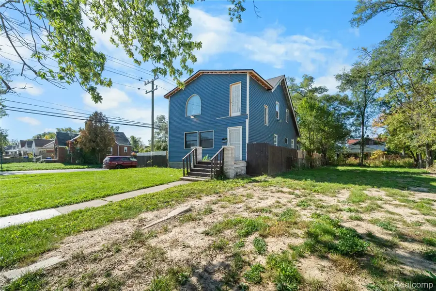 6703 Grandville AVE, Detroit, MI 48228 - #2