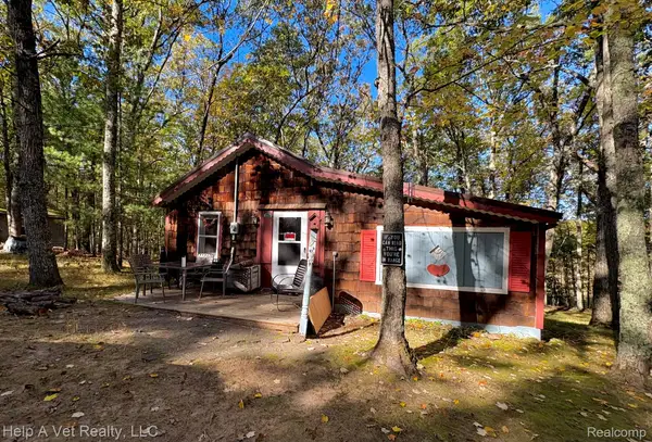 8187 W Gardner DR, Baldwin, MI 49304