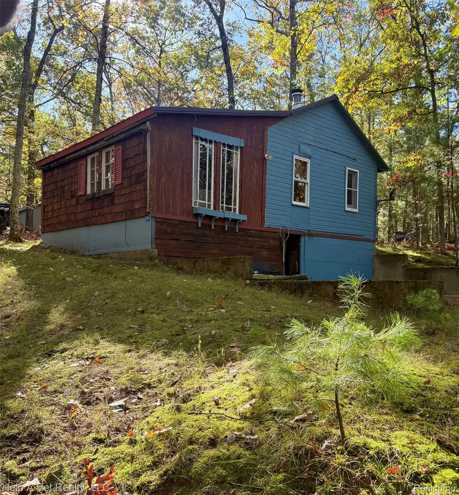 8187 W Gardner DR, Baldwin, MI 49304 - #2