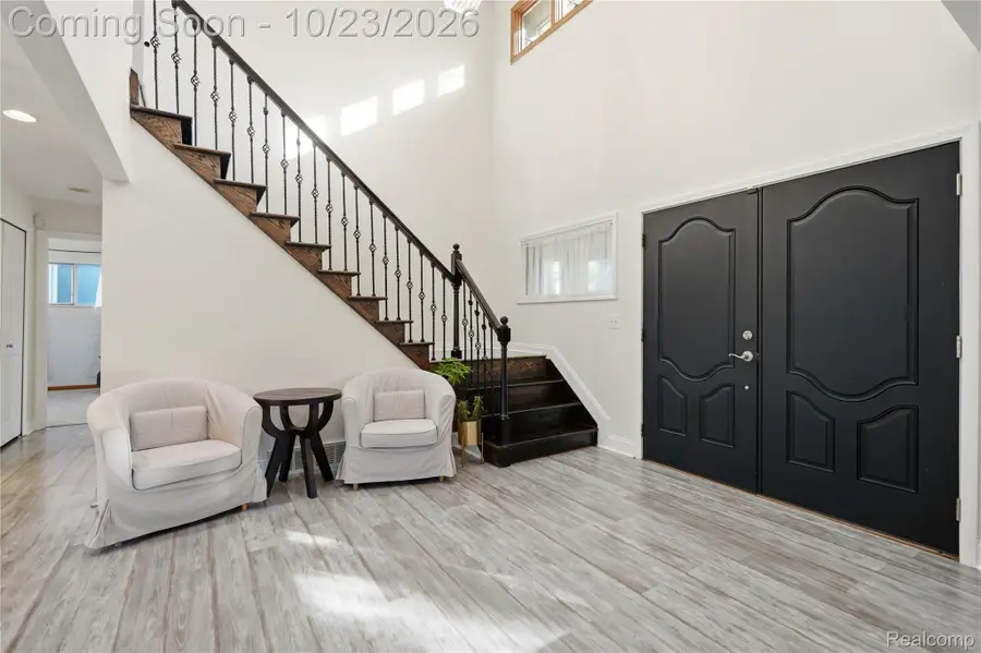 2110 Langham DR, West Bloomfield, MI 48323 - #3