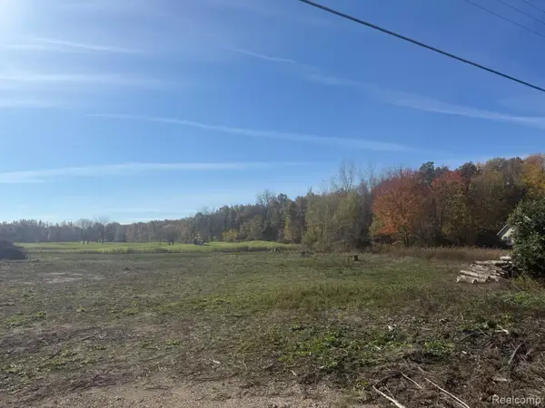 11355 Dodge RD, Montrose, MI 48457