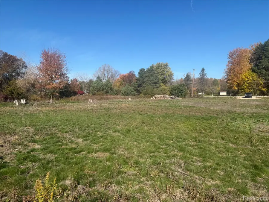 11355 Dodge RD, Montrose, MI 48457 - #2