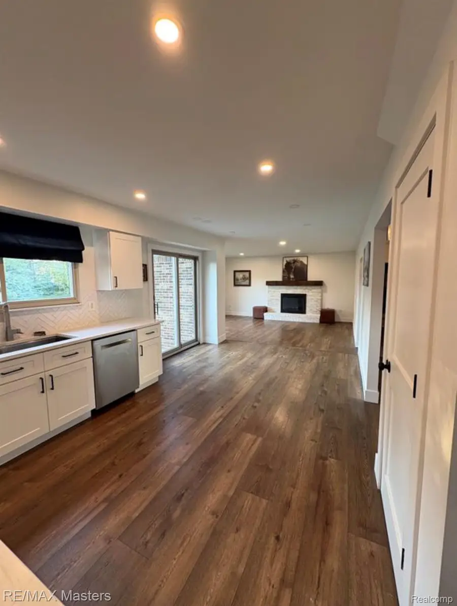 8651 Westchester LN, Canton, MI 48187 - #3