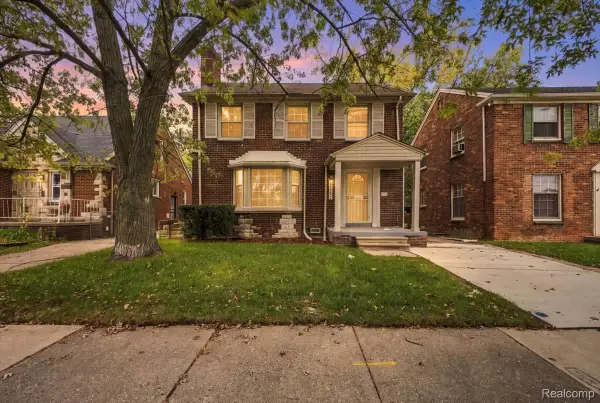 12191 E OUTER DR, Detroit, MI 48224