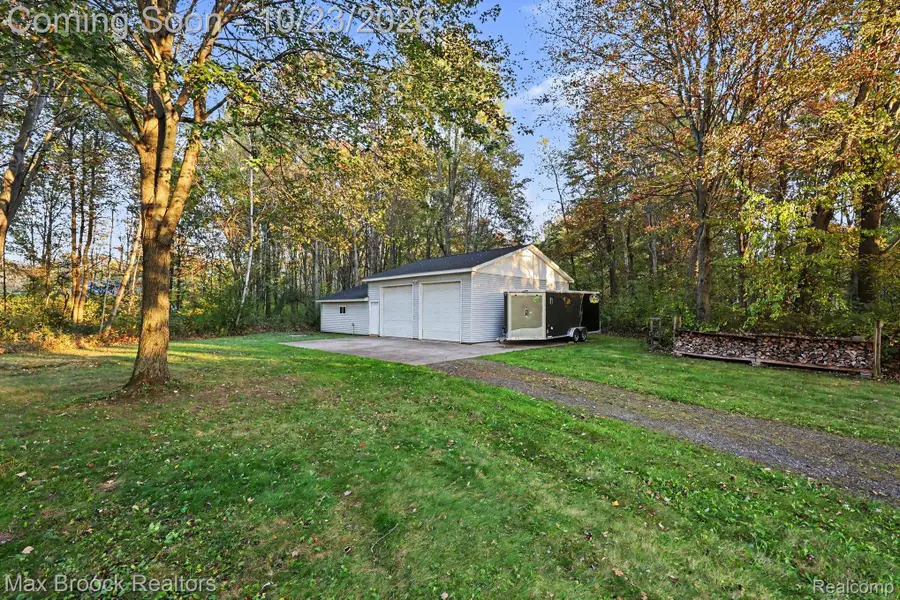 8223 Morrow RD, Algonac, MI 48001 - #3