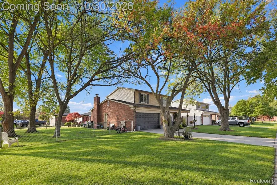 35833 Electra DR, Sterling Heights, MI 48312 - #3