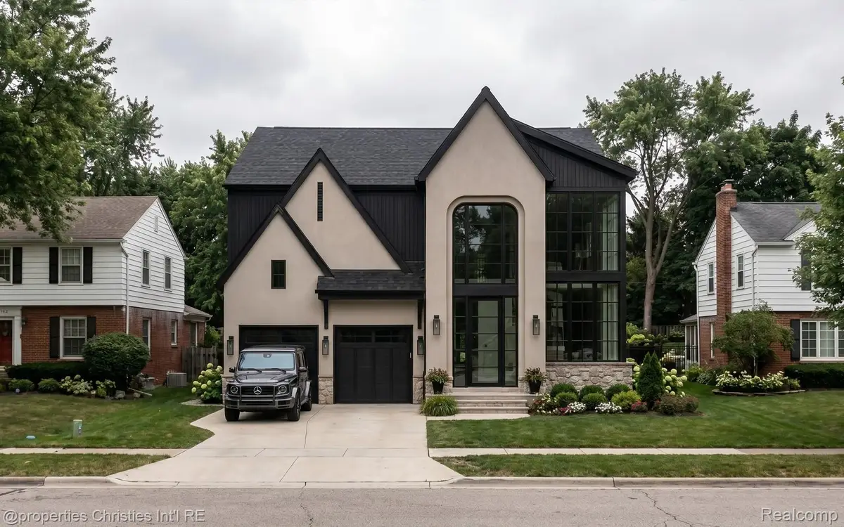 1696 Hazel, Birmingham, MI 48009 - #1