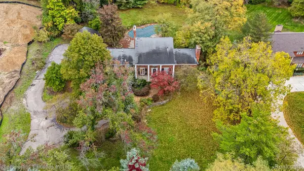 3326 Quarton RD, BloomfieldHills, MI 48304