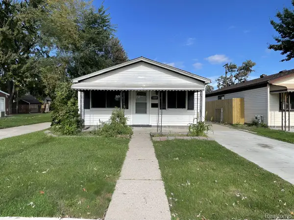 21809 Rosedale ST, StClairShores, MI 48080