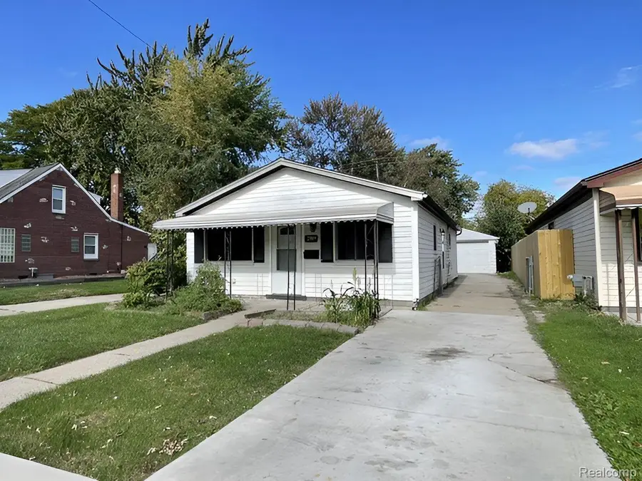 21809 Rosedale ST, Saint Clair Shores, MI 48080 - #3
