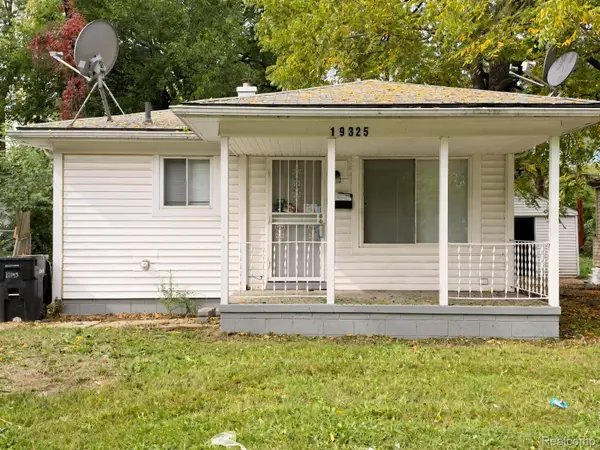 19325 Grandville AVE, Detroit, MI 48219