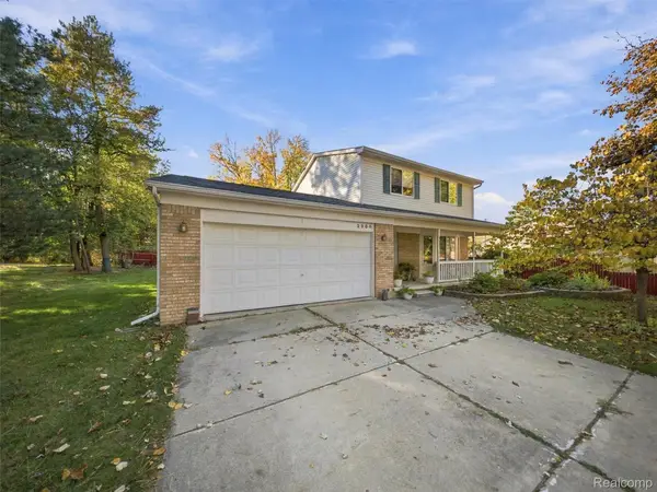 2900 S Livernois RD, RochesterHills, MI 48307