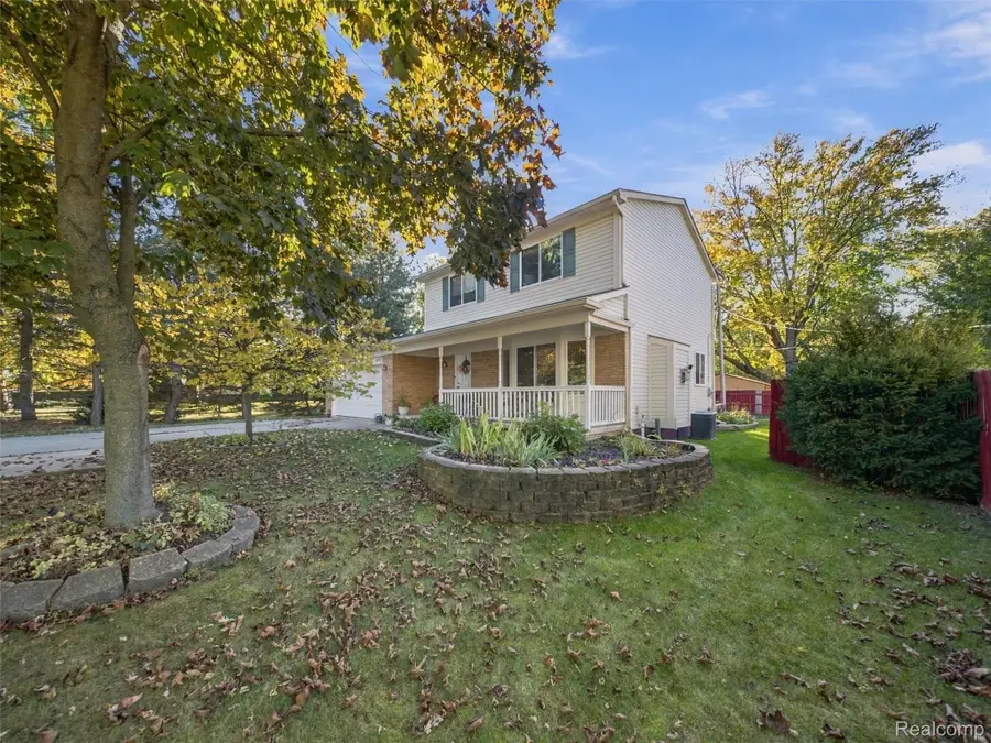 2900 S Livernois RD, Rochester Hills, MI 48307 - #3
