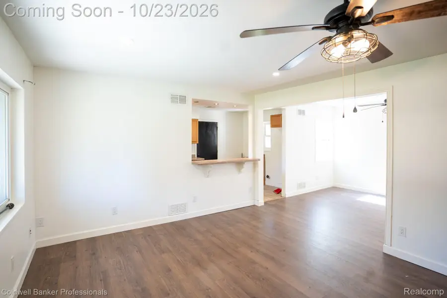 5414 Revere ST, Grand Blanc, MI 48439 - #3