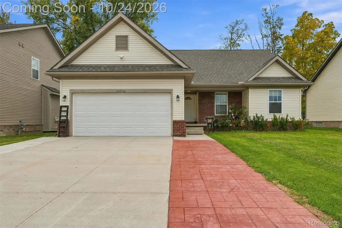 26266 Pine Gate DR, Chesterfield, MI 48051 - #1