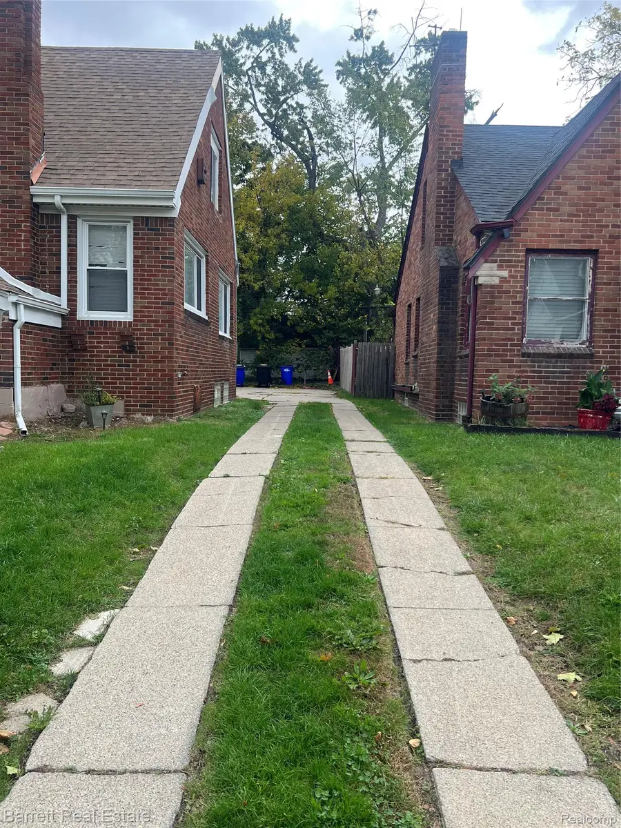 15330 Ferguson ST, Detroit, MI 48227 - #2