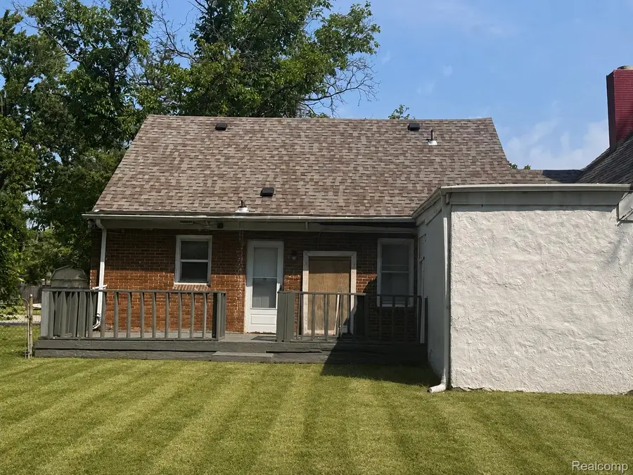 20195 Westhampton AVE, Southfield, MI 48075 - #2