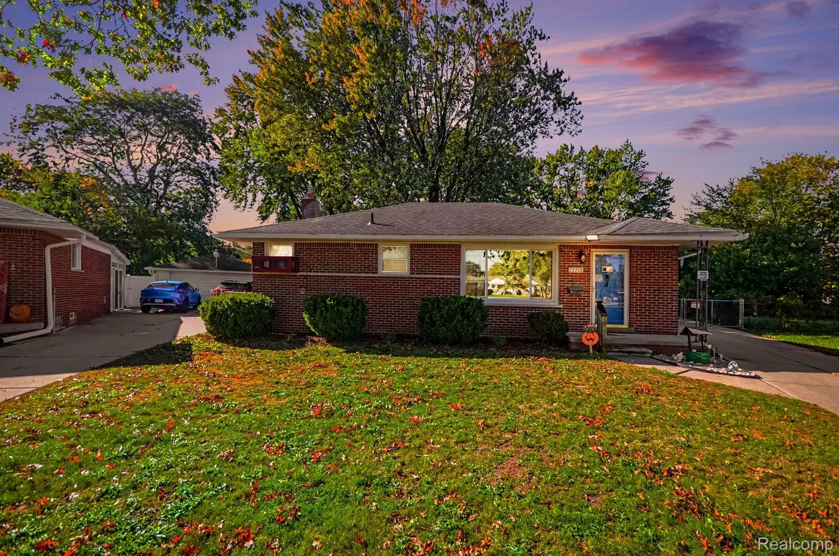 22228 Milgrom CT, Saint Clair Shores, MI 48081 - #1