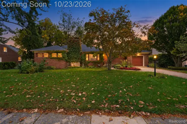 3930 Parkview DR, RoyalOak, MI 48073