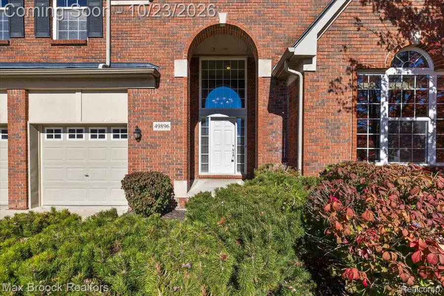 49896 Parkside DR, Northville, MI 48168 - #2