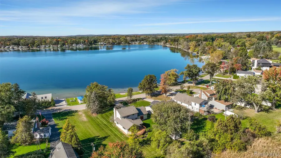 9261 Silverside, Green Oak, MI 48178 - #3
