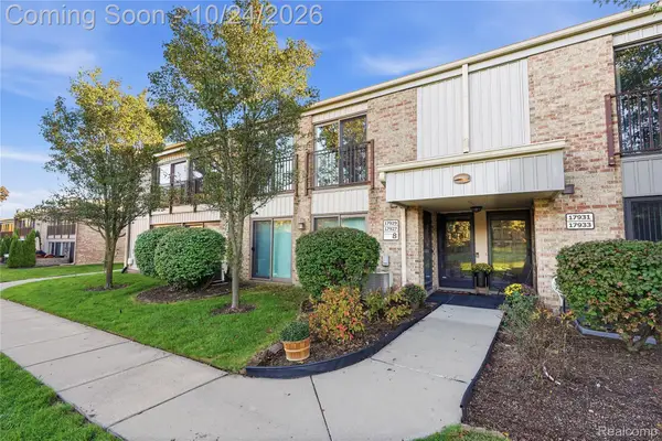 17929 University Park DR, Livonia, MI 48152