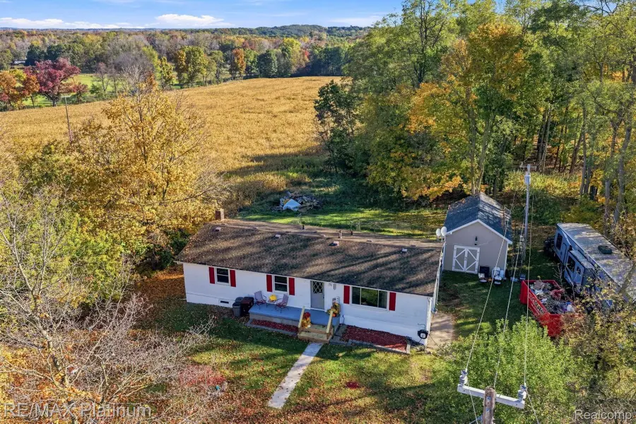 1643 County Farm RD, Howell, MI 48843 - #3