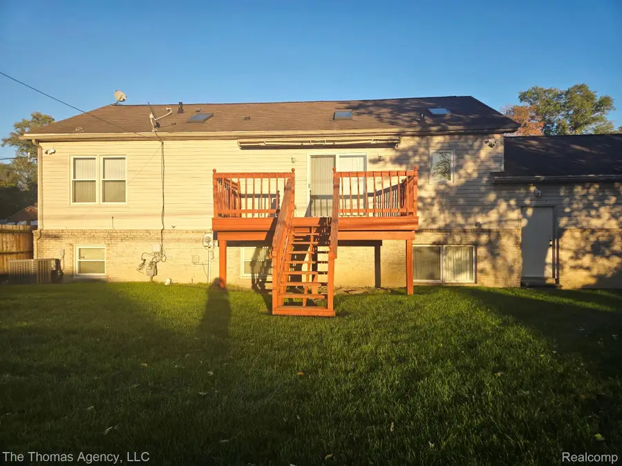 9435 W Parkway ST, Detroit, MI 48239 - #3