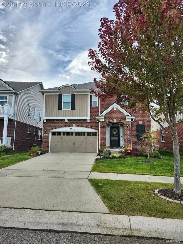 27647 Hartwick CIR, Novi, MI 48374