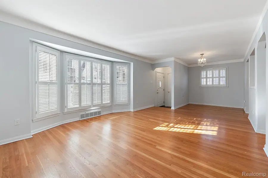 1581 Cheltenham RD, Birmingham, MI 48009 - #3