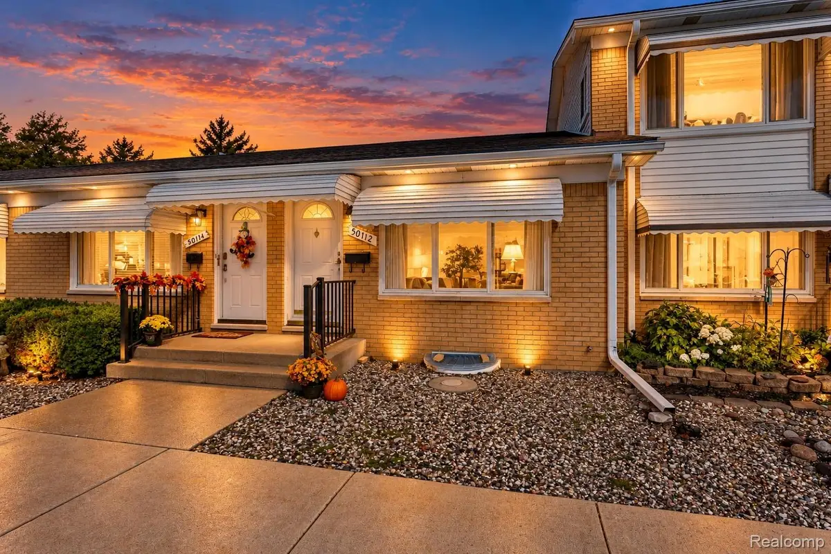 50112 Helfer, Wixom, MI 48393 - #1
