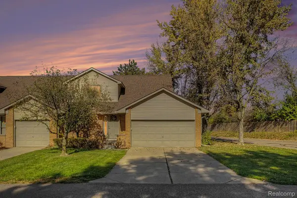 3783 Old Creek RD, Troy, MI 48084