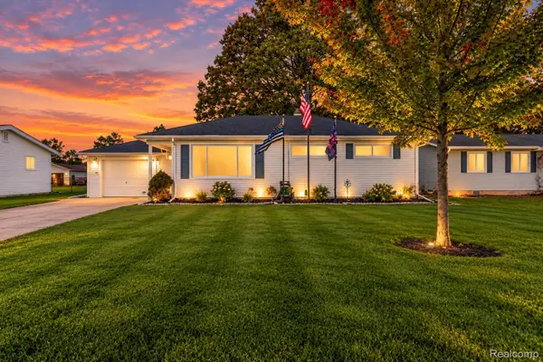 26650 Emma AVE, FlatRock, MI 48134