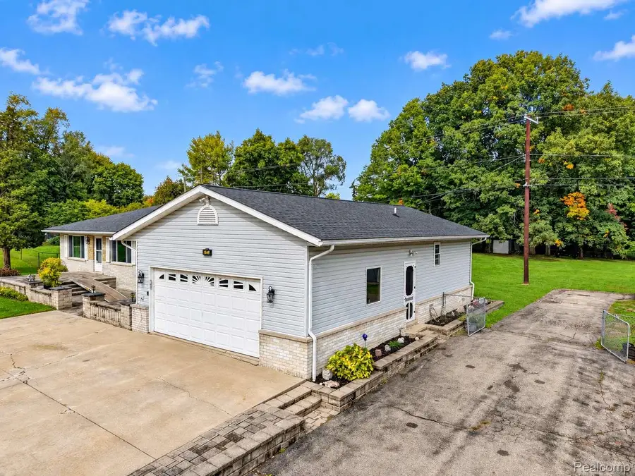 6252 Greer rd. RD, West Bloomfield, MI 48324 - #3