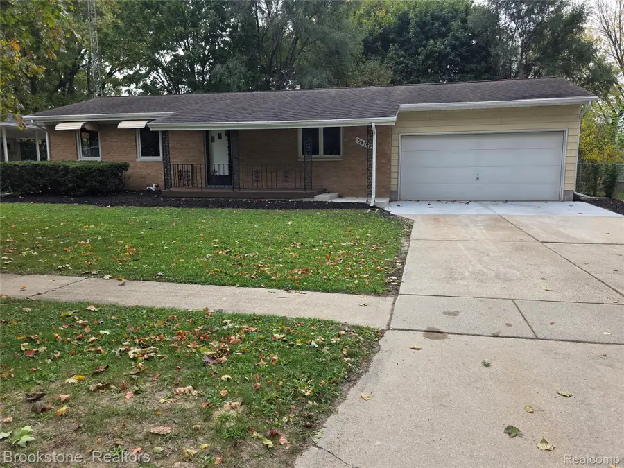 5467 Litchfield DR, Flint, MI 48532 - #2