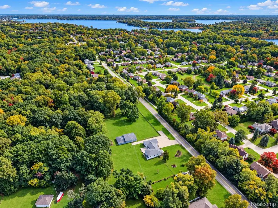 VL1 Greer RD, West Bloomfield, MI 48324 - #3