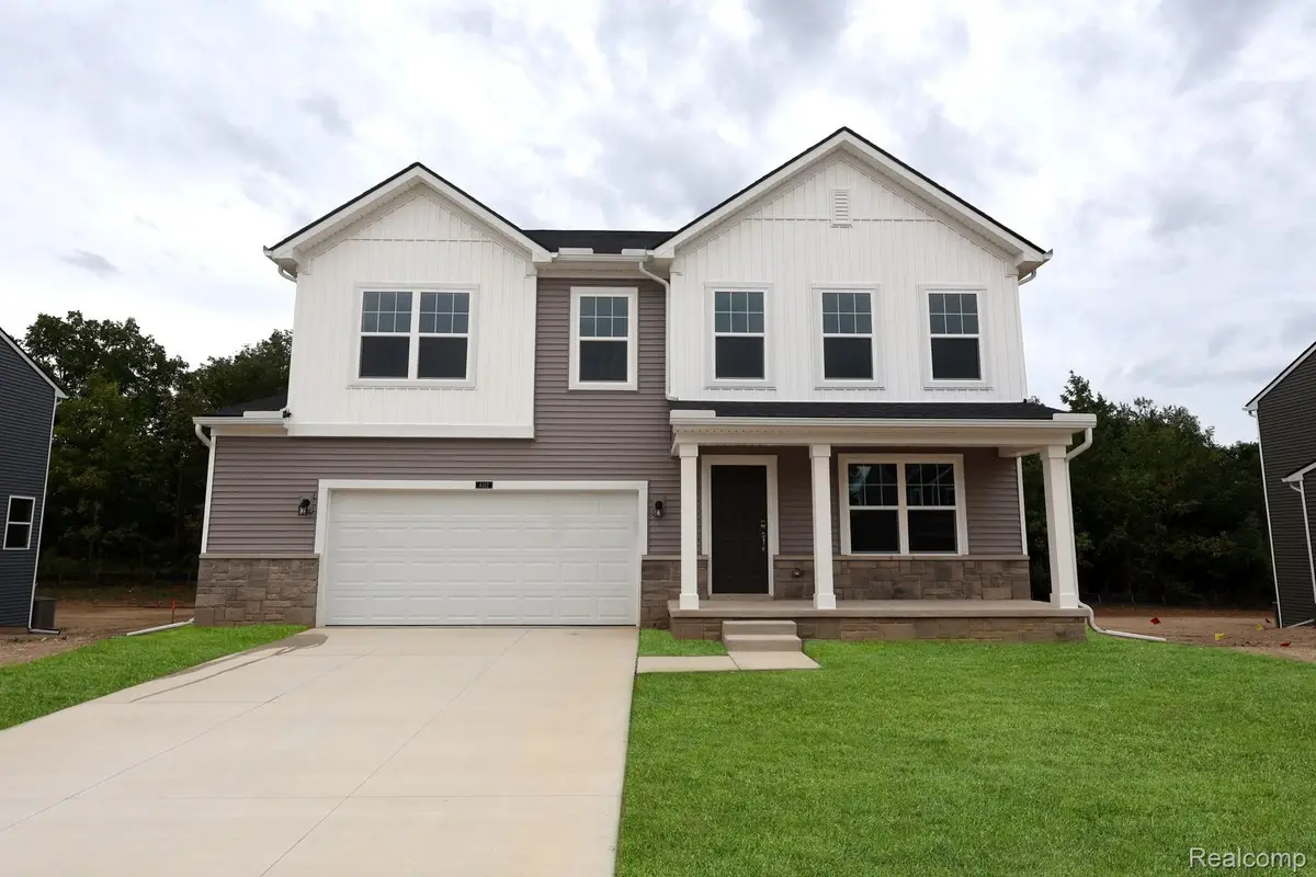 4182 Cedar LN, Grand Blanc, MI 48439 - #1